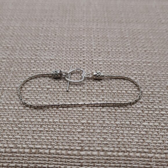 7 Inch Sterling Silver Chain Heart Clasp Bracelet B421 - Picture 2 of 6